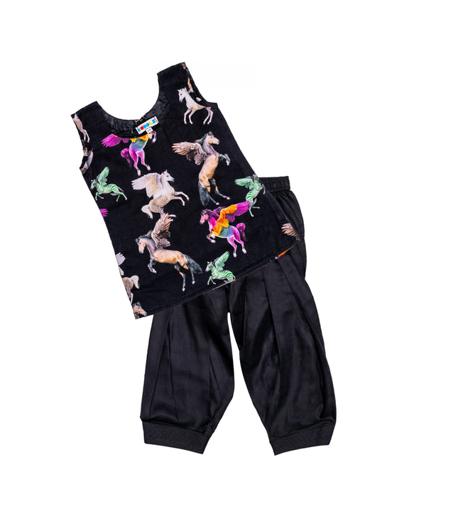 Girls Black Pegasus Print Kurta & Patiala Pant Set